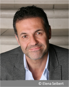 Khaled Hosseini (c)